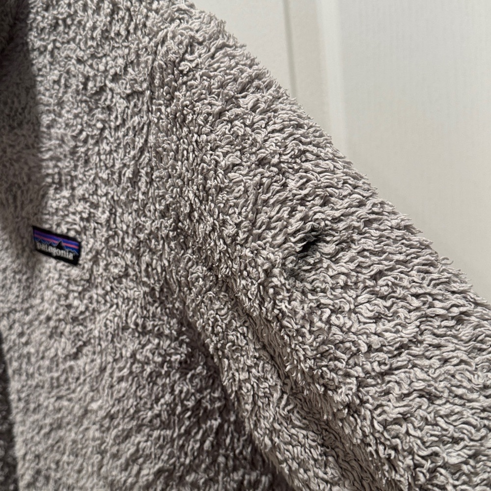 Patagonia Gray Zip-Up Fleece Sweater - Picture 3 of 3